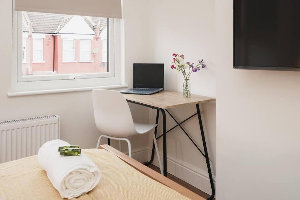 Newly Renovated Modern 4 Bed 3 Bath Apartment London Exteriör bild