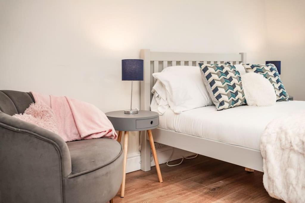 Newly Renovated Modern 4 Bed 3 Bath Apartment London Exteriör bild