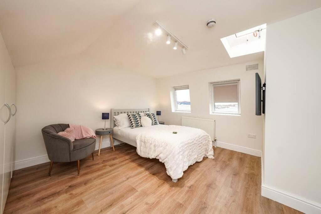 Newly Renovated Modern 4 Bed 3 Bath Apartment London Exteriör bild