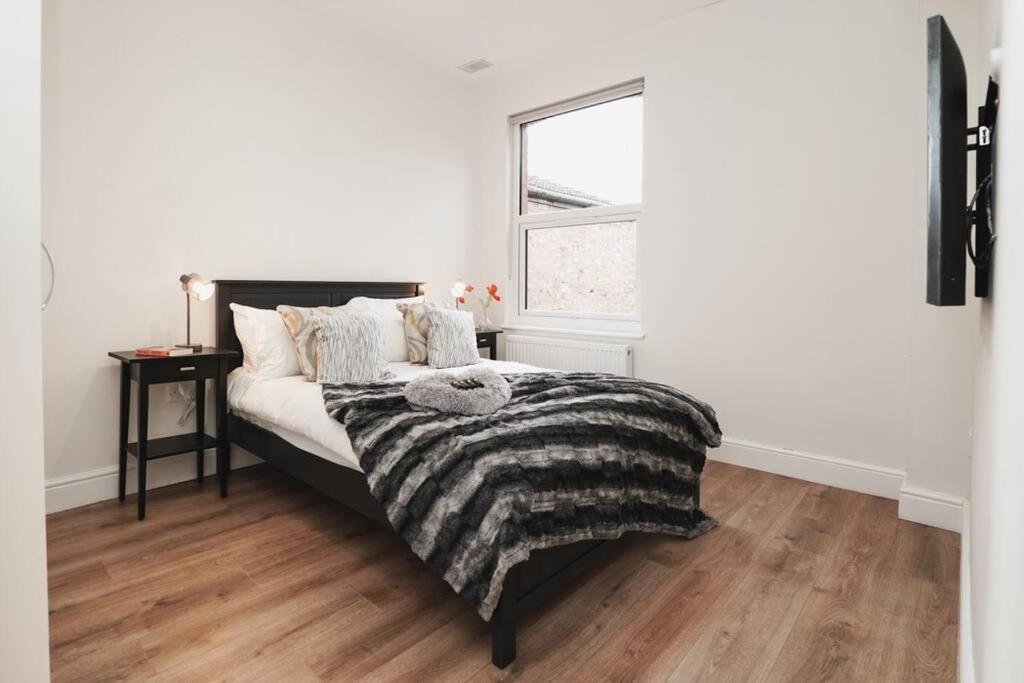 Newly Renovated Modern 4 Bed 3 Bath Apartment London Exteriör bild