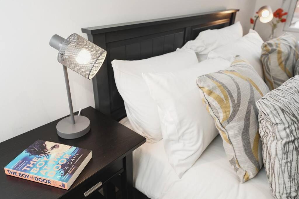 Newly Renovated Modern 4 Bed 3 Bath Apartment London Exteriör bild